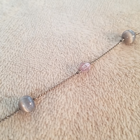 Necklace (Gray). - Picture 4 of 6